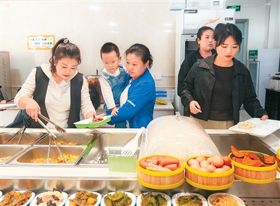 城市一刻钟便民生活圈扩围升级