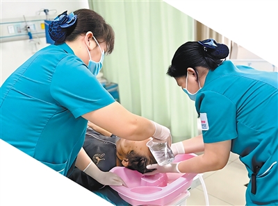 免陪照护,何以让患者安心家属省心