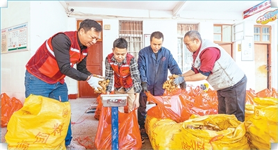接茬干 不松劲——党员干部话常态化精准帮扶