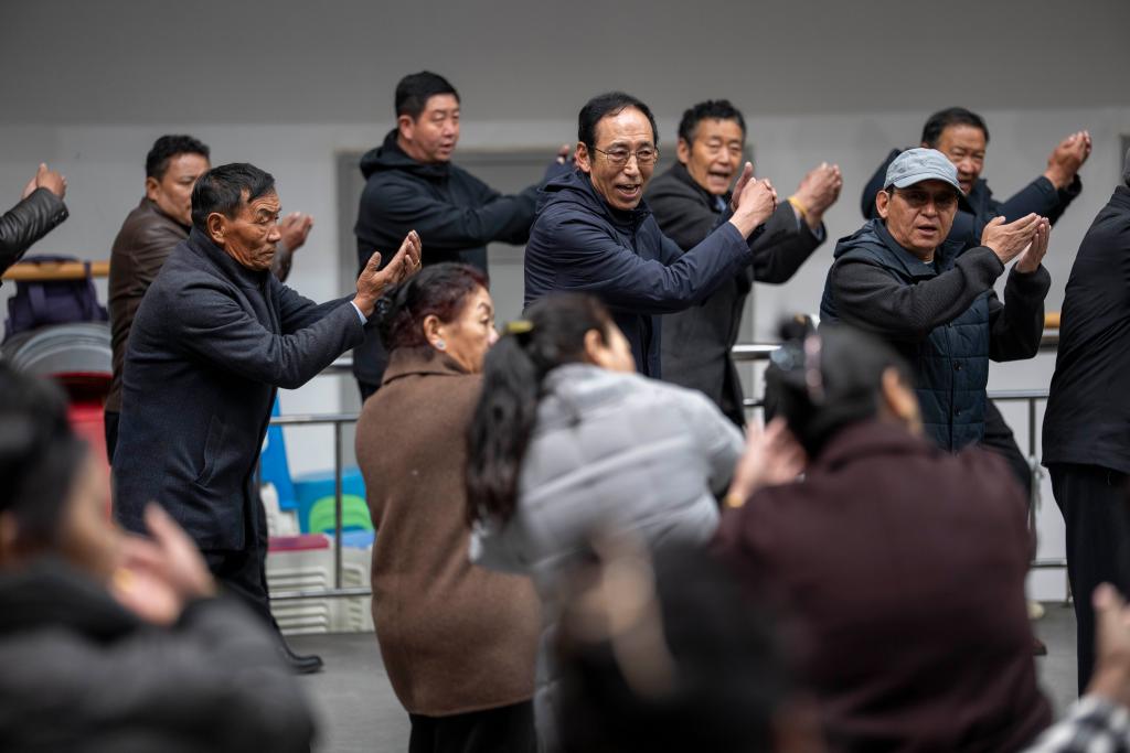 尼玛仓曲:用公益课堂点亮非遗之美