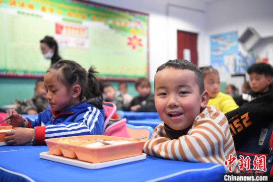 从学生营养午餐看见西藏教育之变