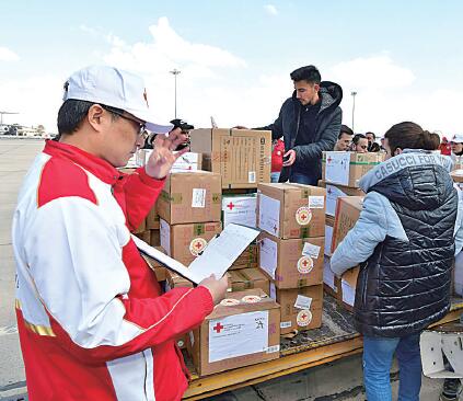 中国红十字会援助叙利亚的第二批人道主义物资13日运抵叙首都大马士革