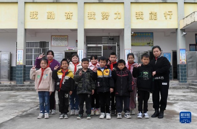 一名瑶族退休教师的大山坚守