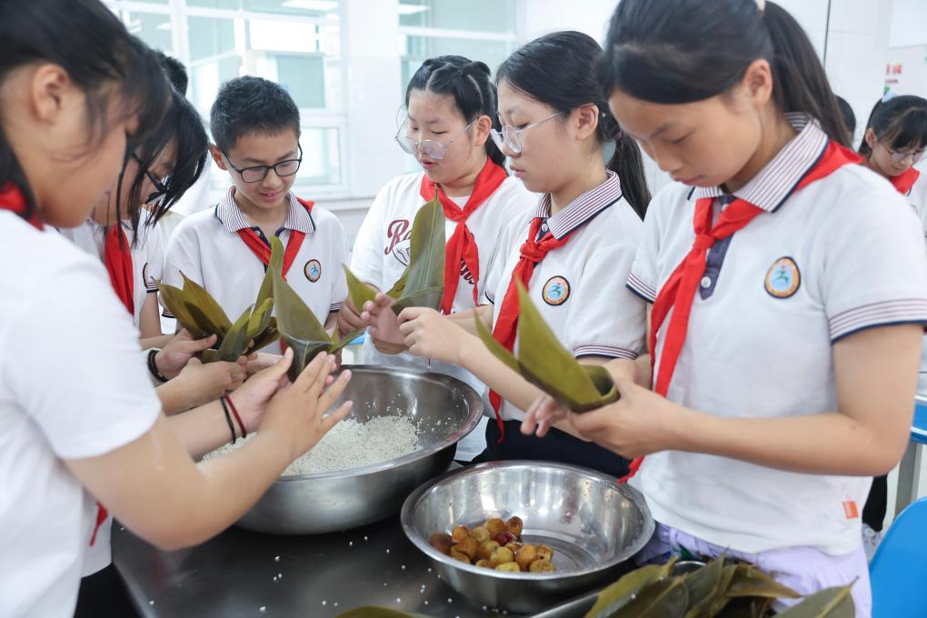 乡村小学开启乡土特色非遗课程