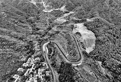 全域旅游助推“青山”变“金山”