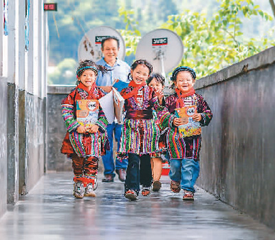 “微小学”的守梦人