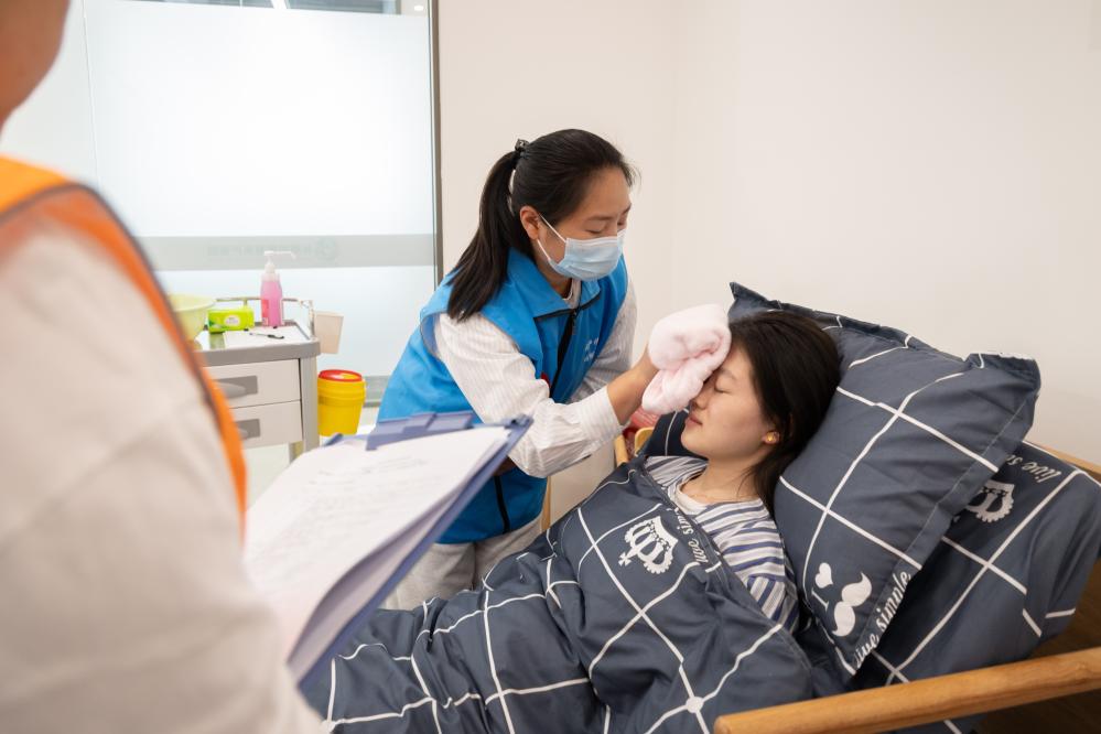 记者手记：更好守护失能人士的生命尊严