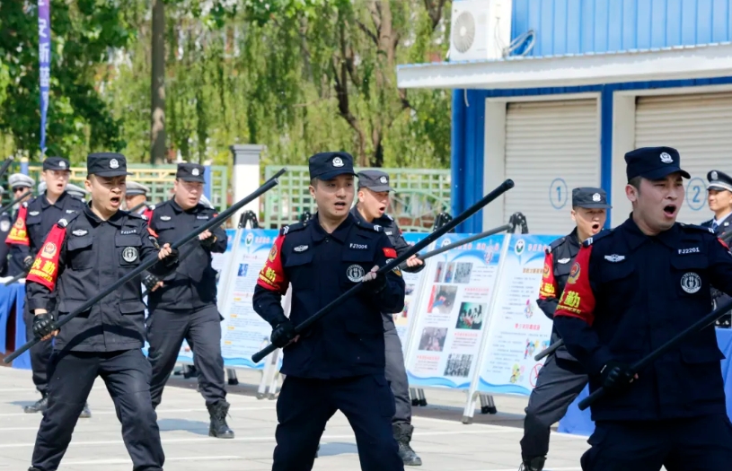 零距离探秘辽河警营 体验警营风采