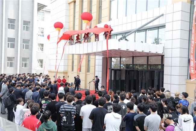 捐资助学强根基 产教融合育人才兴产业