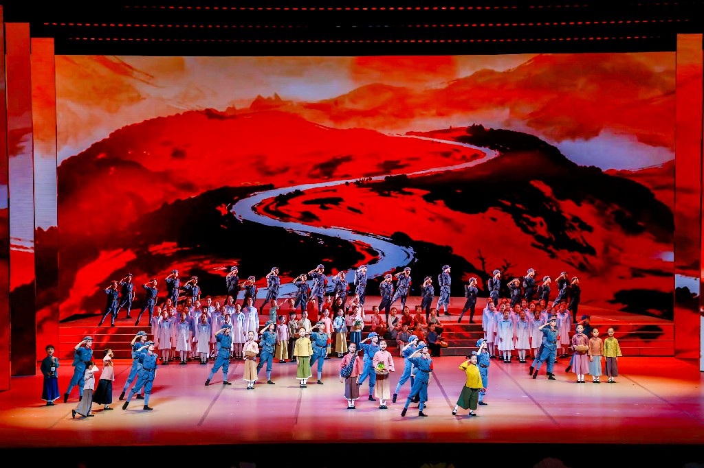 【组图】2026年“我和祖国一起成长”“六一”主题演出亮相国家大剧院