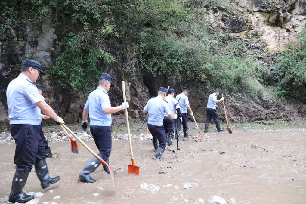 甘肃渭源突发山洪 已致10人死亡
