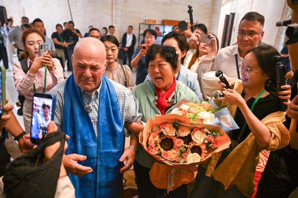 26年的团圆惦念,都揉进了这十斤月饼