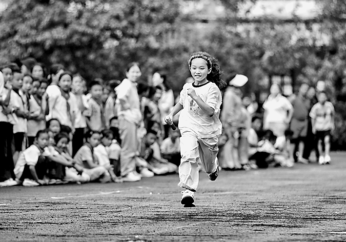一技伴少年 运动向终身 一技伴少年 运动向终身
