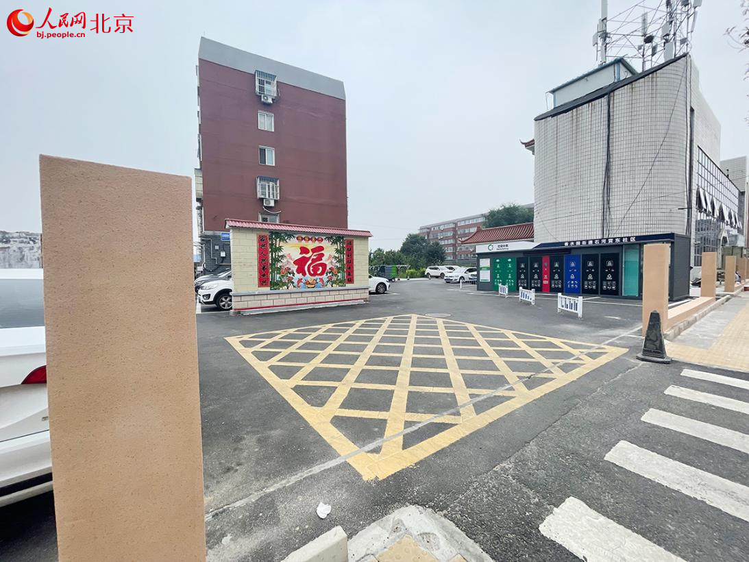 停车难!北京延庆一老旧小区改造后停车更难 111微信图片_20250922130534_211_12