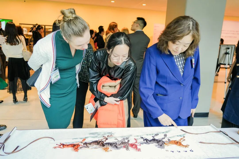 数智赋能女性健康发展