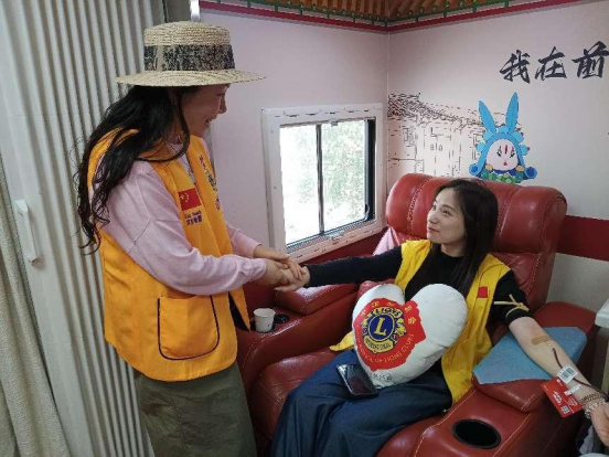 志愿接力传递爱心 京狮红色行动第45周无偿献血活动在京举行