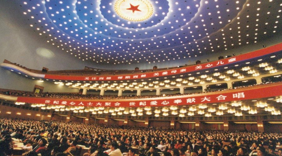 水润“她”世界:一滴水改变生活 ——“母亲水窖”25年公益实践纪实 水润“她”世界:一滴水改变生活 ——“母亲水窖”25年公益实践纪实