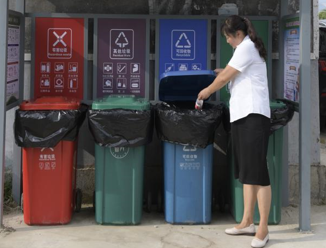 水润“她”世界:一滴水改变生活 ——“母亲水窖”25年公益实践纪实 水润“她”世界:一滴水改变生活 ——“母亲水窖”25年公益实践纪实