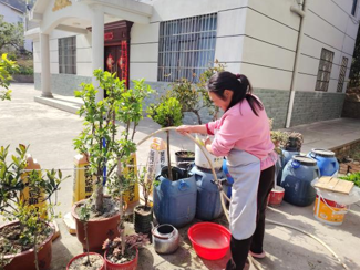 水润“她”世界:一滴水改变生活 ——“母亲水窖”25年公益实践纪实 水润“她”世界:一滴水改变生活 ——“母亲水窖”25年公益实践纪实