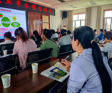 水润“她”世界:一滴水改变生活 ——“母亲水窖”25年公益实践纪实 水润“她”世界:一滴水改变生活 ——“母亲水窖”25年公益实践纪实